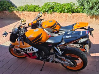 2 Motos Honda CBR 1000 RR Repsol originales