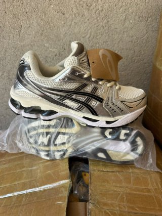 Zapatillas ASICS Gel-Kayano 14 Plata/Blanco