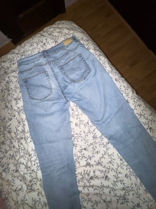 Pantalón vaquero pitillo Pull&Bear azul
