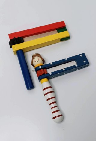 NUEVO Carraca de madera infantil