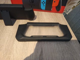 Nintendo Switch con caja y accesorios