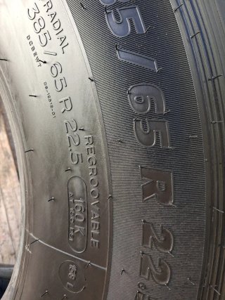 Neumáticos 385/65 R22.5