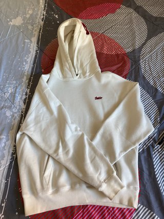Sudadera blanca bershka