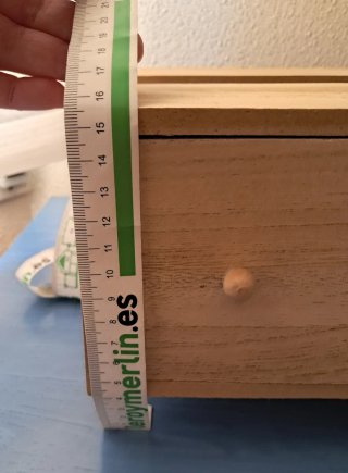 Cajoneras de madera con 3 cajones c/u