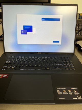 Portátil ASUS Vivobook 18 M1807GA