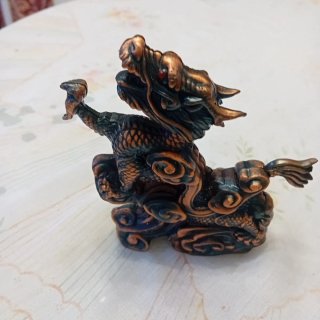 Figura Decorativa de Dragón