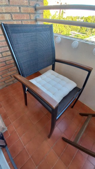 Oportunidad Conjunto de jardín mesa y 2 sillas