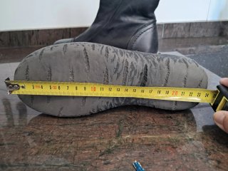 Botines de piel negros