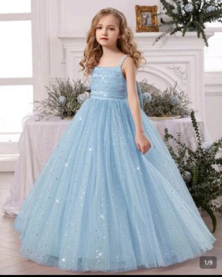 Vestido de fiesta azul brillante