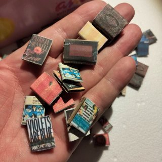 Miniaturas libros atrezo maquetas