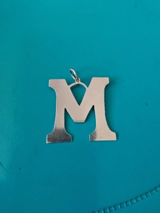 Colgante Letra M Plata