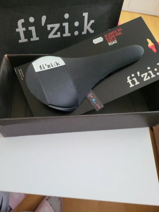 Sillín Fi'zi:k Aliante R5 K:ium Rail
