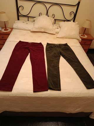 2 Pantalones marca Sfera Talla 42