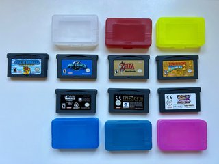 Consegna di 6 giochi per Game Boy Advance (+1 bonus)