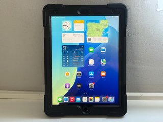 iPad 9ª Generación 64GB WiFi + Cellular