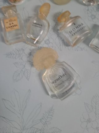 Miniaturas de perfumes antiguas
