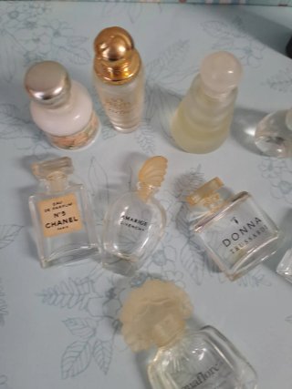 Miniaturas de perfumes antiguas