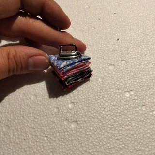 Maqueta de hilandera y plancha