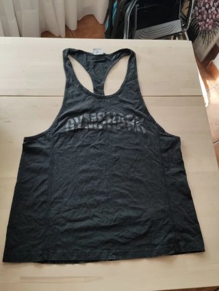 Camiseta Gymshark sin mangas gris Talla M