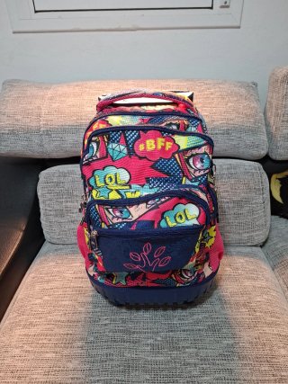 Mochila escolar con ruedas
