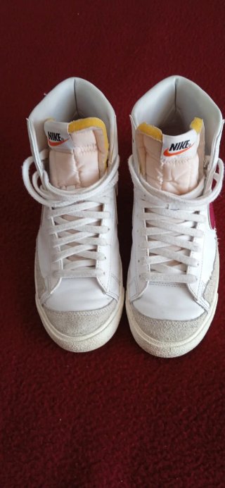 Nike Blazer Mid '77 Talla 40.5