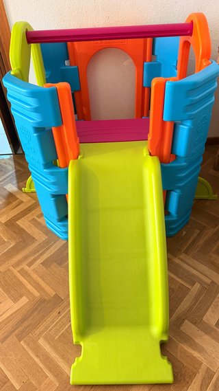Centro de Actividades Feber con Tobogán