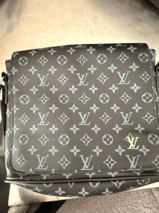 Bolso Louis Vuitton Negro/Gris Monogram