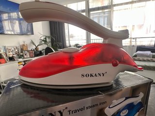 Plancha de viaje SOKANY con vapor