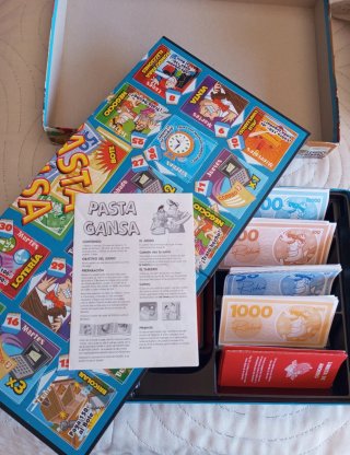 Juego de mesa . Pasta gansa