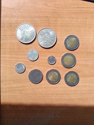 Lote de 9 monedas variadas