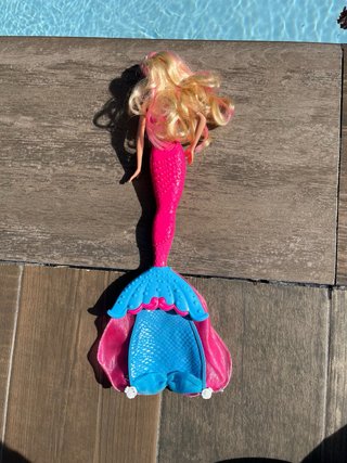 Muñeca Barbie Sirena Oficial