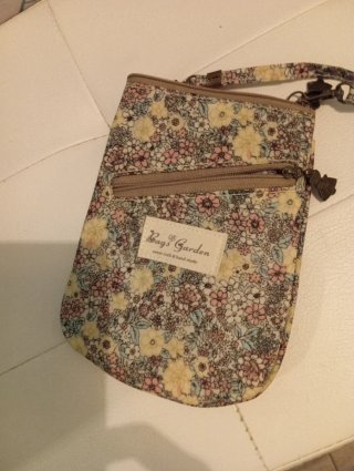 Bolsito Bags Garden Estampado Floral,