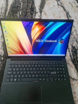 Portátil ASUS Vivobook Go 15