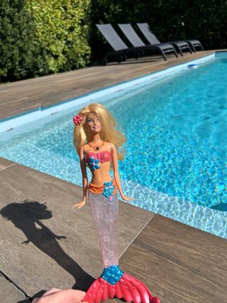 Barbie Sirena con Cola Luminosa