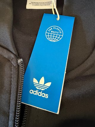 Chaqueta adidas Negra