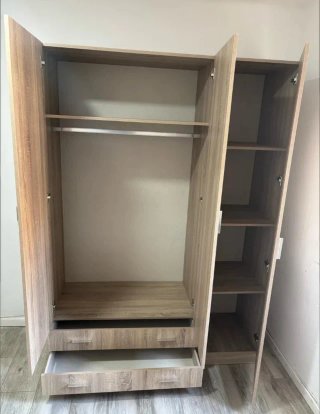 Armadi bianchi e beige | 2, 3 e 4 ante.