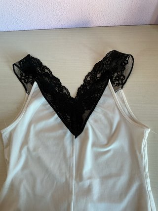 Body Zara encaje negro y blanco