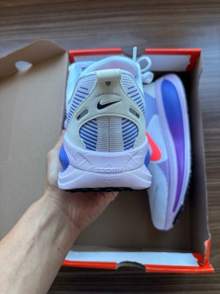 Nike Vomero 18 Talla 40.5