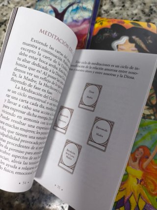 Oráculo de la Luna Roja - Miranda Gray