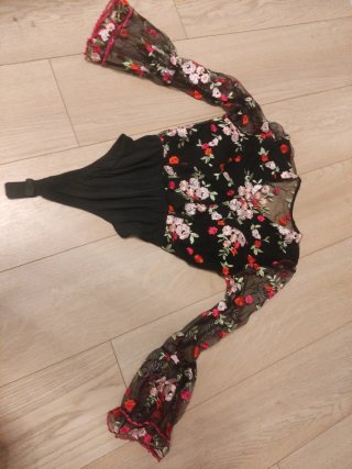 Body con Transparencias y Flores Bordadas