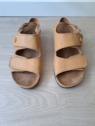 Sandalias Dr. Cebrián Anatomicos Beige