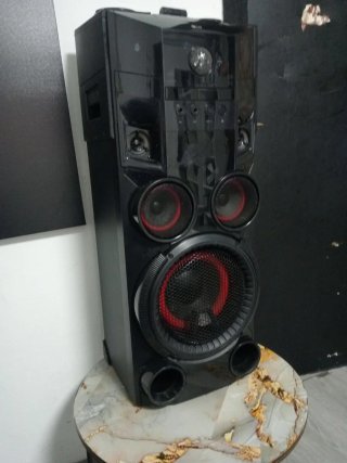 Altavoz Bluetooth LG 1000W cambio