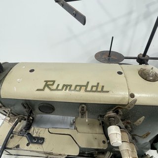 Máquina de Coser Industrial Rimoldi