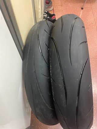 Pneumàtics Dunlop moto poc us