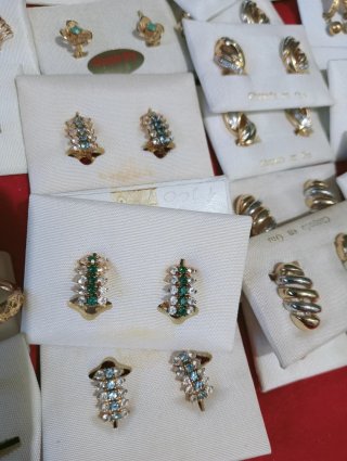 Pendientes muchísimos modelos