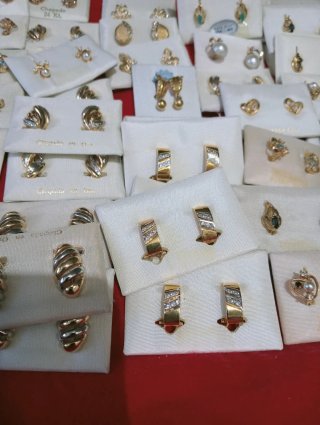 Pendientes muchísimos modelos
