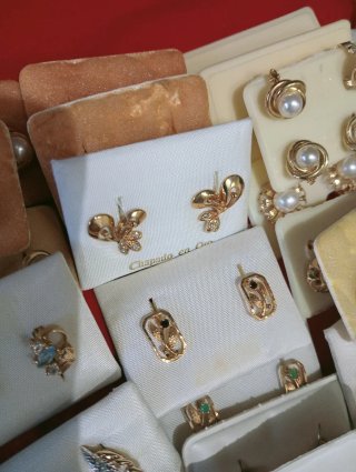 Pendientes muchísimos modelos