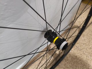 Ruedas Mavic Aksium