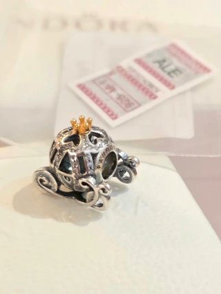 Pandora Carruaje Princesa Corona Charm Plata Oro