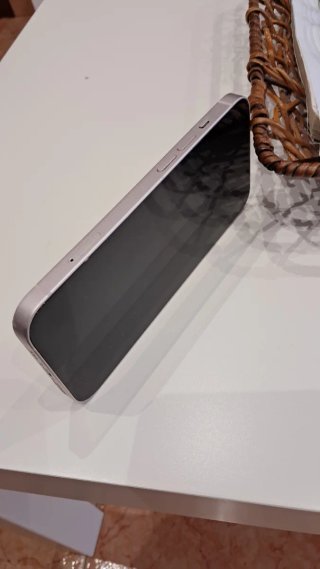 iPhone 13 Rosa Trasera Rayada